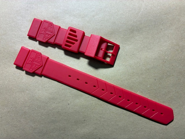 TAG Heuer 18mm Formula 1 Red Rubber Replacement Strap for Mid-Size Watches.